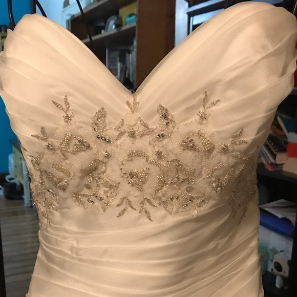 WTOO Bridal Gown Sz 10 - Picture 4 of 8